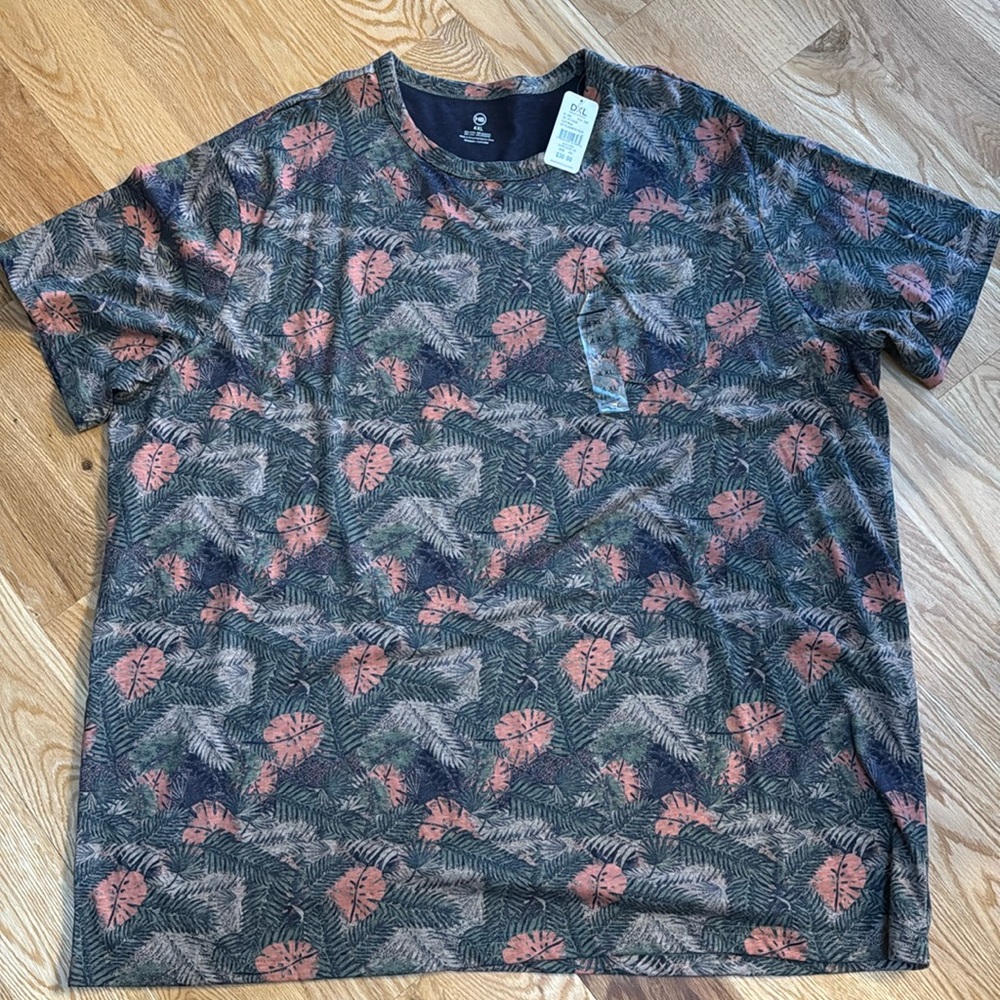 NWT men’s harbor bay T-shirt size 4xl